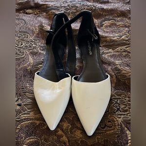 Marc Fisher ankle strap flat size 7.5